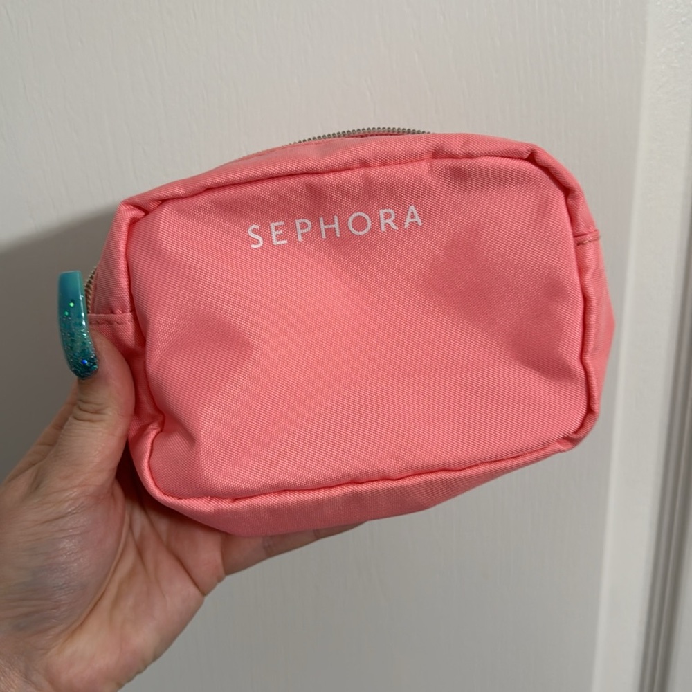 Small makeup bag bundle - Picture 6 of 11